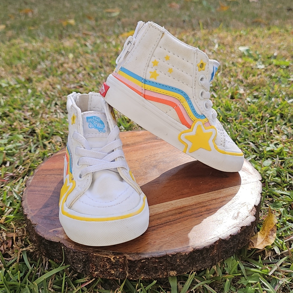 Vans Toddler Sk8-Hi Zip Rainbow Star Sneakers